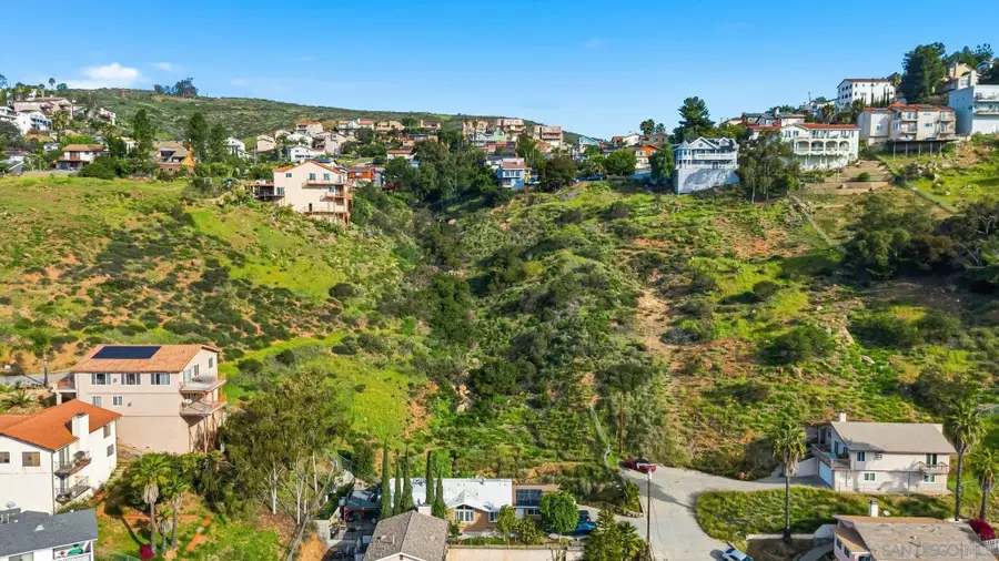 1446 Portola Ave #19, Spring Valley, CA 91977 - #3