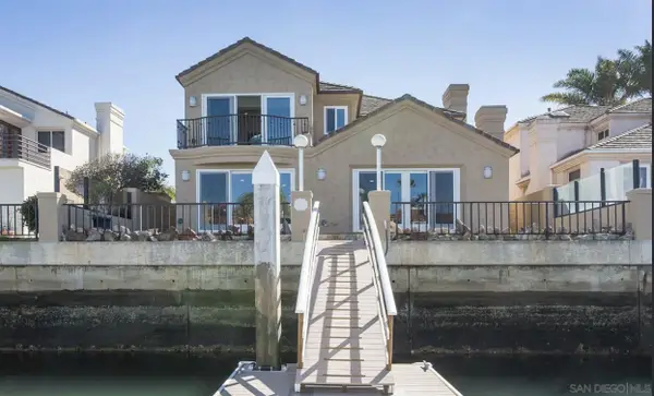 48 Spinnaker Way, Coronado, CA 92118