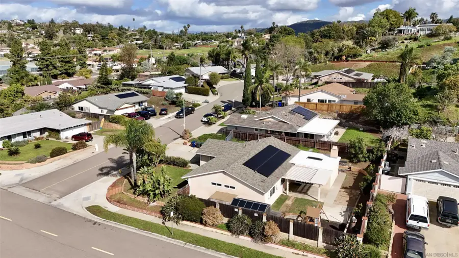 405 Joann Circle, Vista, CA 92084 - #3