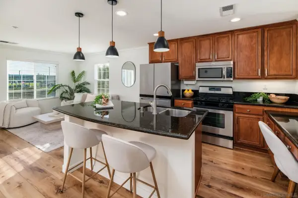 3710 Mykonos Ln #172, San Diego, CA 92130