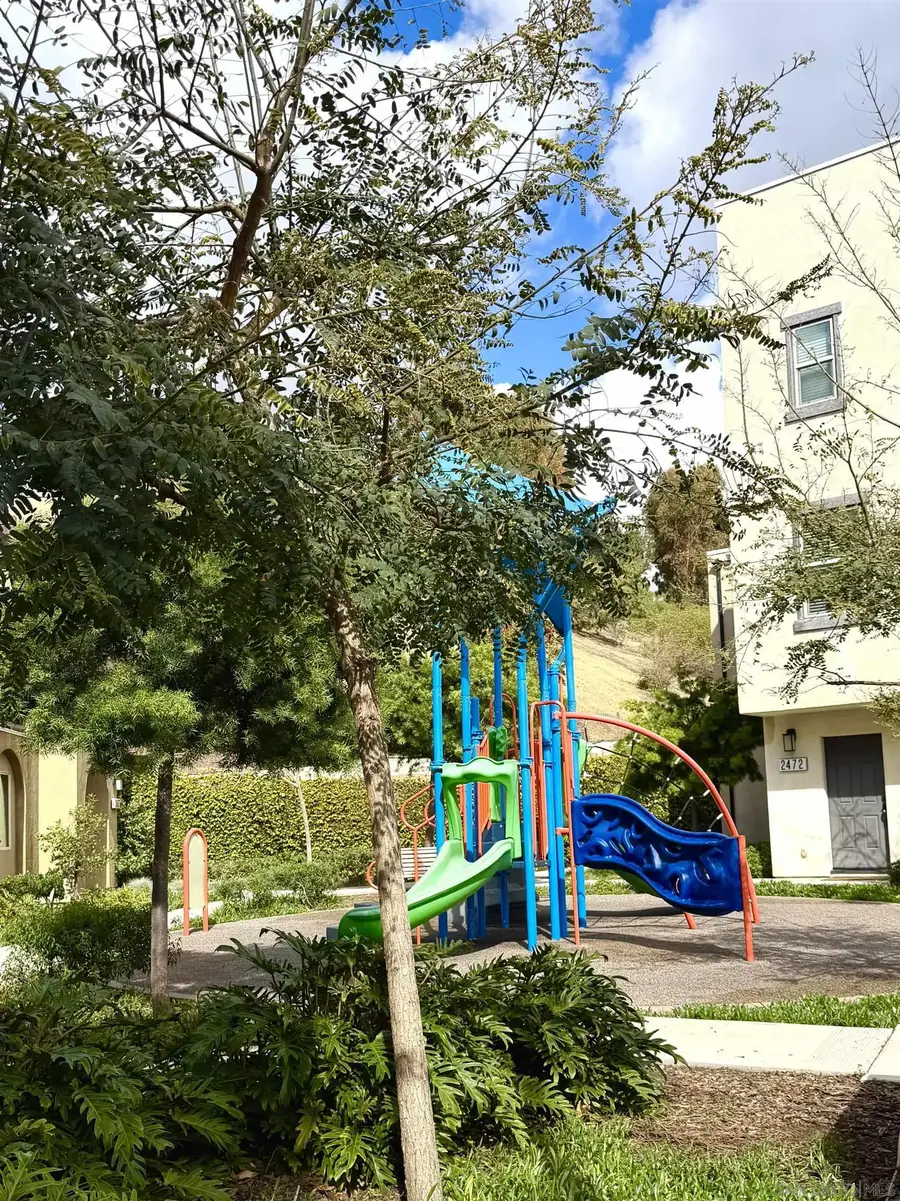 2451 Verano Way, Vista, CA 92081 - #2