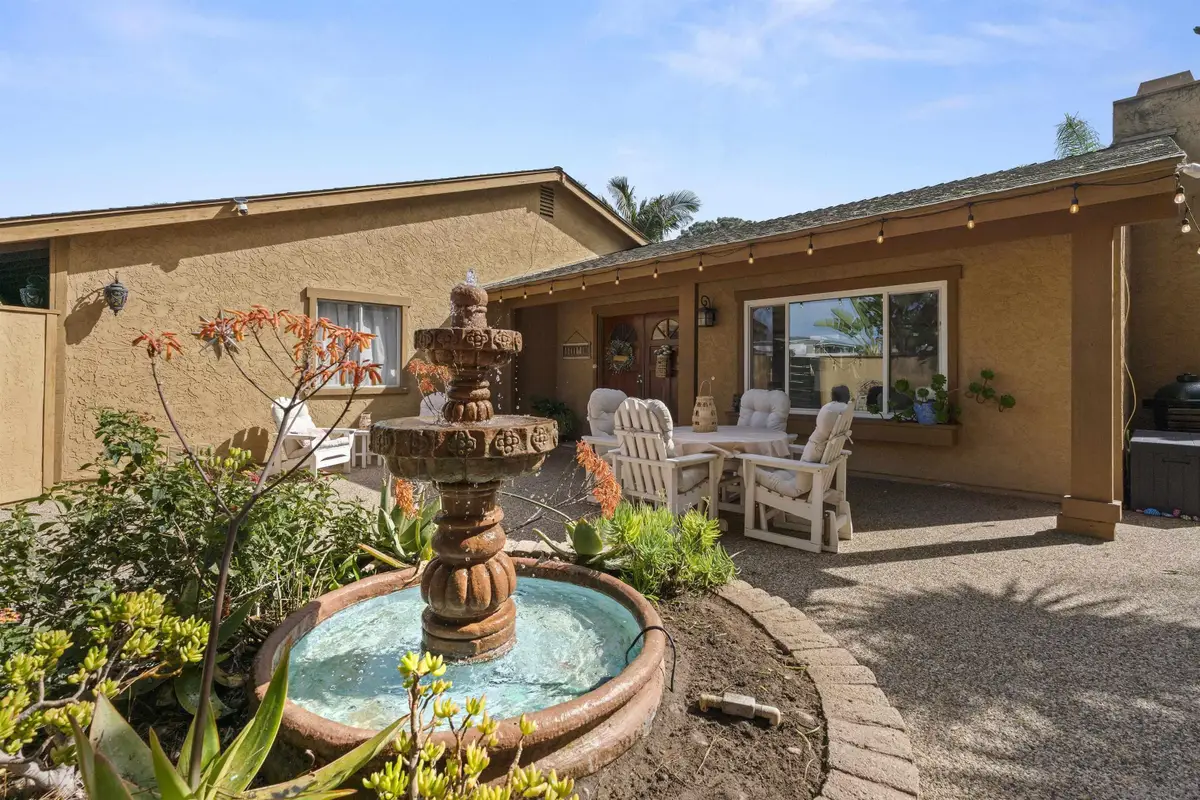 489 La Costa Ave., Encinitas, CA 92024 - #1