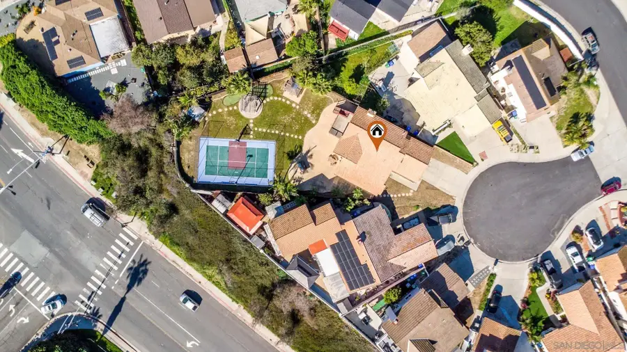 810 Crosspoint Ct, San Diego, CA 92114 - #3