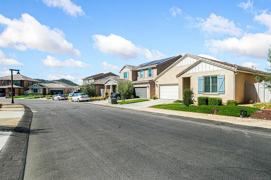 27936 Autumn Ct, Valley Center, CA 92082 - #2