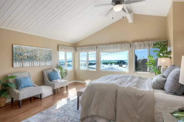 2935 Lloyd St, San Diego, CA 92117