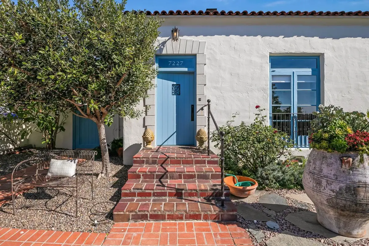 7227 Olivetas Ave, La Jolla, CA 92037 - #1