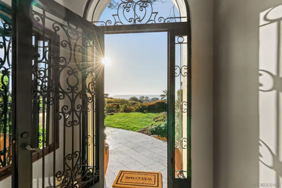 2061 Seaview Ave., Del Mar, CA 92014 - #3