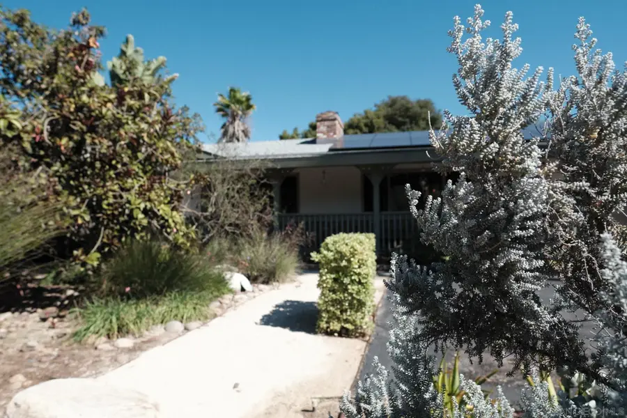 26327 N Broadway, Escondido, CA 92026 - #3