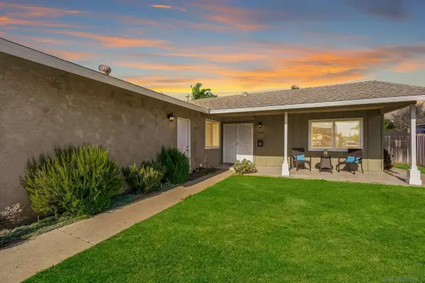 1030 Daisy St, Escondido, CA 92027