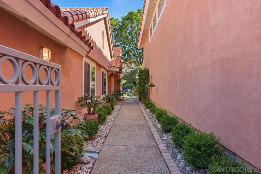 11582 Caminito Corriente, San Diego, CA 92128 - #3