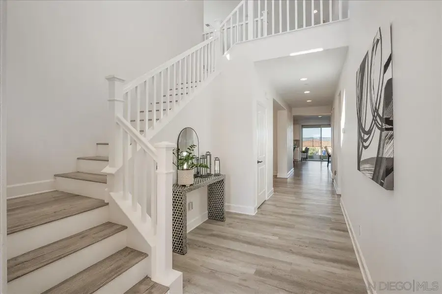 1517 Leonis Pl, Vista, CA 92083 - #3