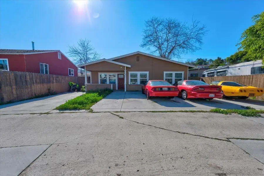 4250-4252 Division, San Diego, CA 92113 - #3