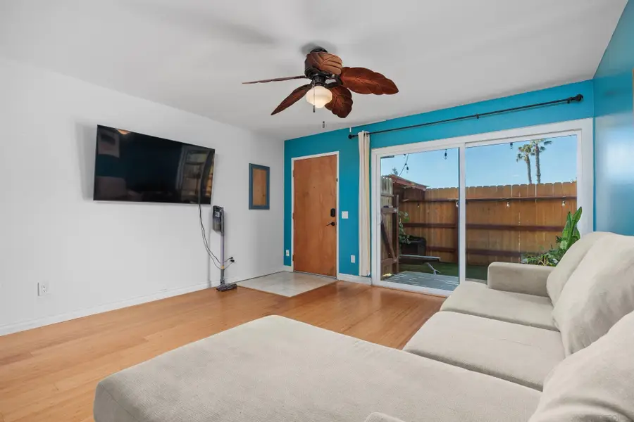 407 Requeza Street #E9, Encinitas, CA 92024 - #3