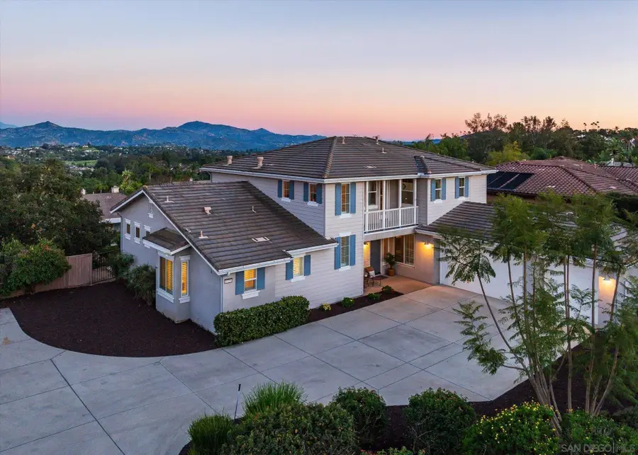 1725 Continental Lane, Escondido, CA 92029 - #2