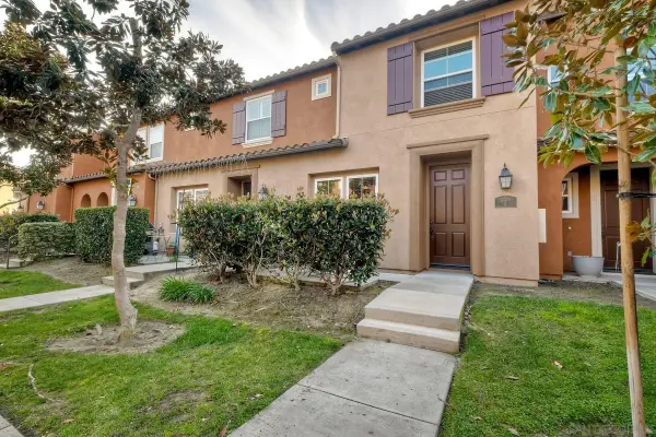 17070 Calle Trevino #11, San Diego, CA 92127