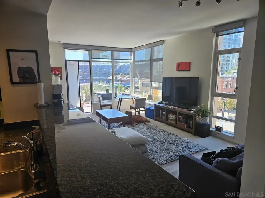 427 9th Ave #403, San Diego, CA 92101 - #2