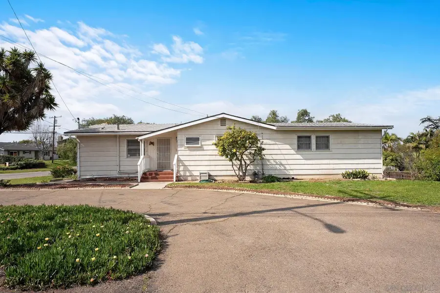 3448 Willow St, Bonita, CA 91902 - #2