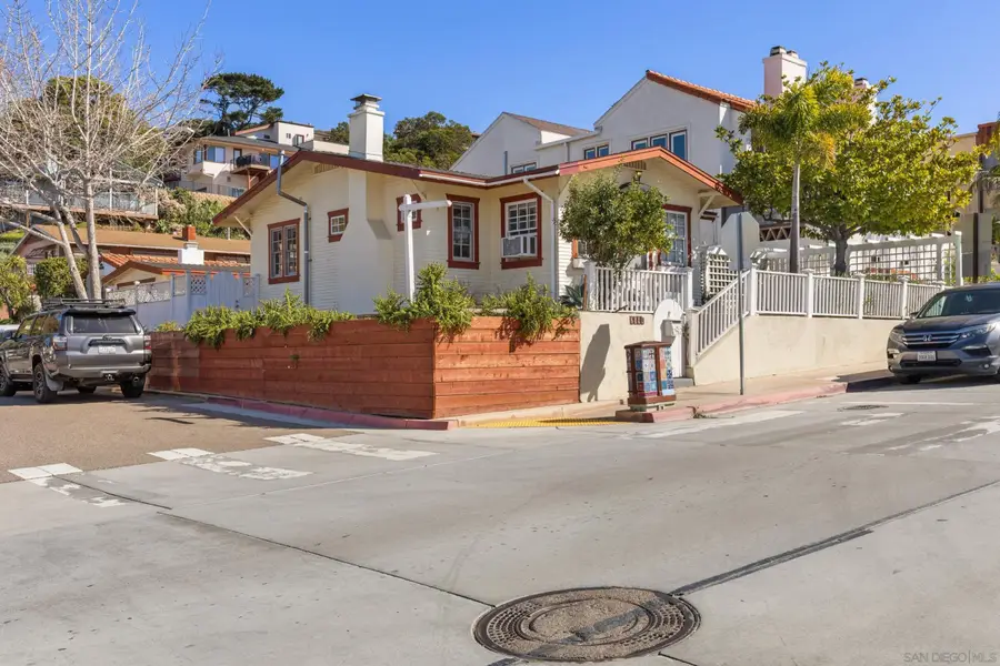 2544 Juan St, San Diego, CA 92110 - #3