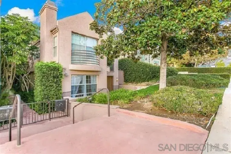 1652 Reed #1, San Diego, CA 92109 - #1