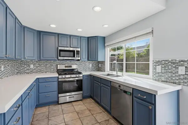 3039 Pecan Pl, Escondido, CA 92027