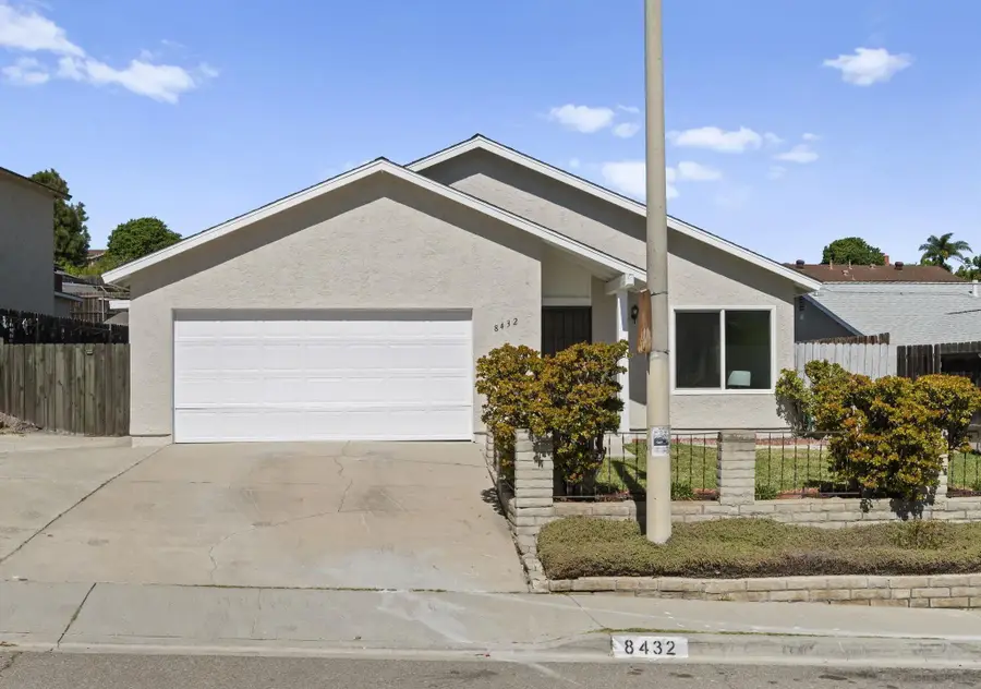 8432 Parkbrook St, San Diego, CA 92114 - #2