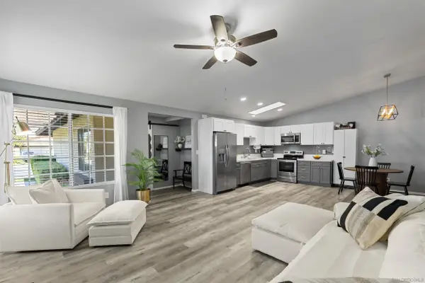 2407 Teaberry Glen, Escondido, CA 92027