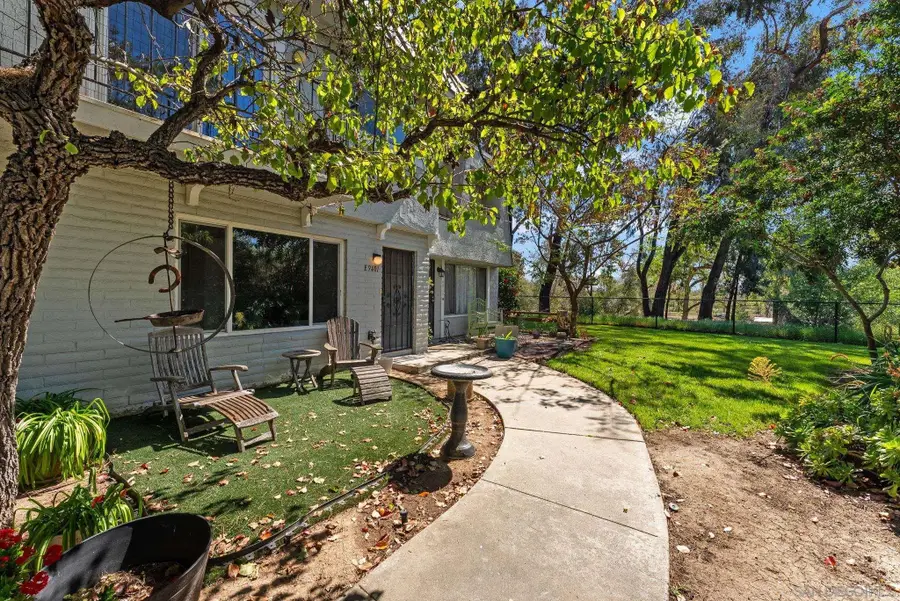 9401 Carlton Oaks Dr #E, Santee, CA 92071 - #3