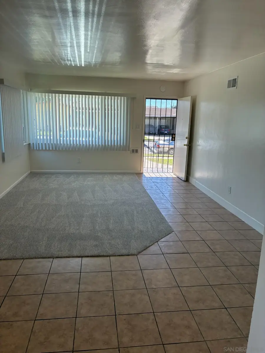 5068 Palin St, San Diego, CA 92113 - #3