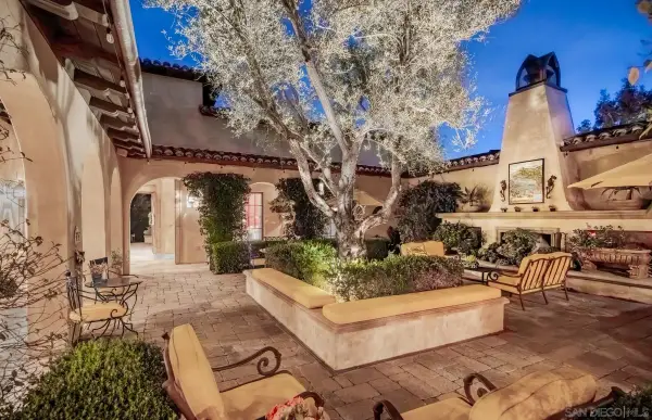 18669 Via Catania, Rancho Santa Fe, CA 92091