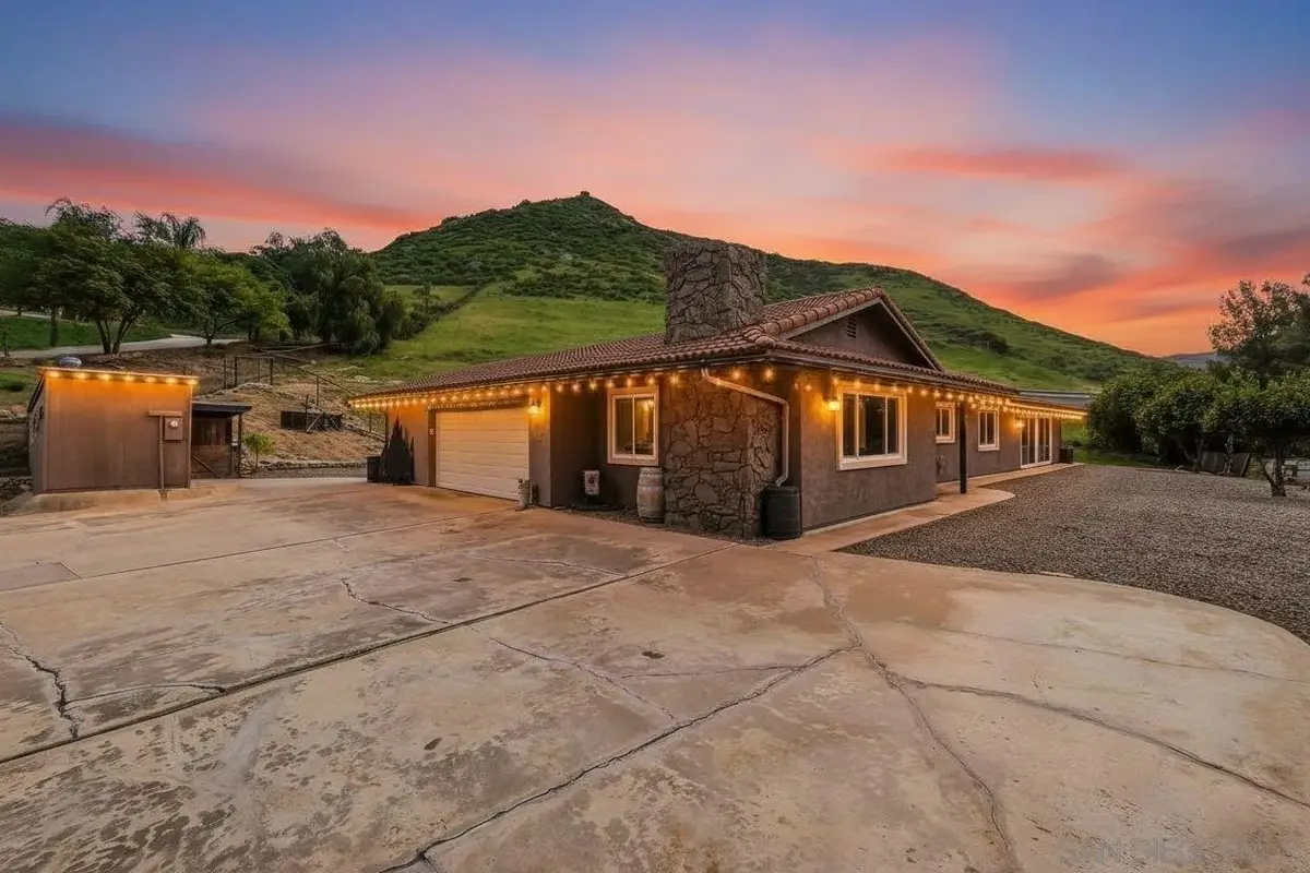 1861 Vista De La Montana, El Cajon, CA 92019 - #1