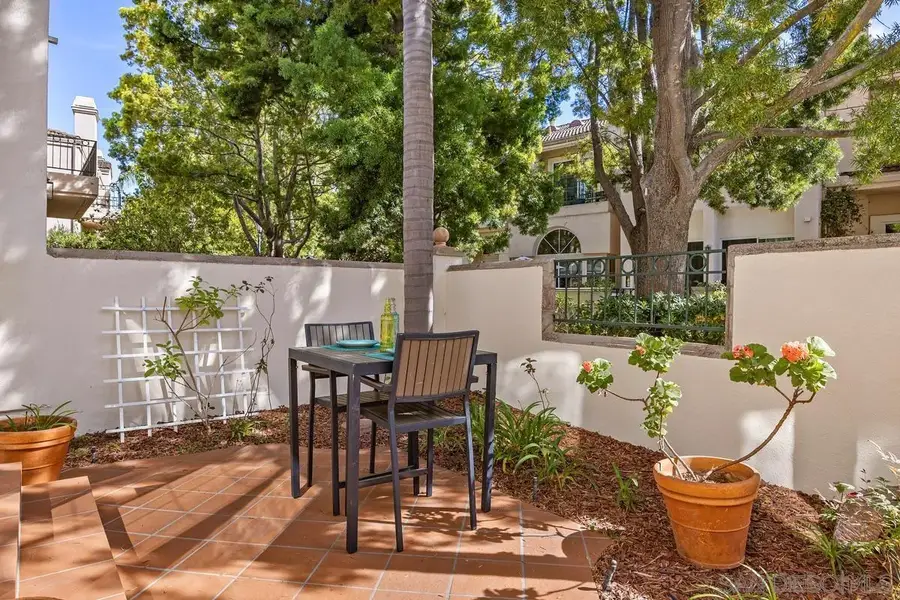 5125 Renaissance Ave #B, San Diego, CA 92122 - #3