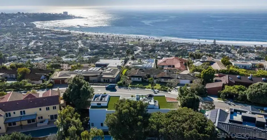 8433 Prestwick Dr, La Jolla, CA 92037 - #3