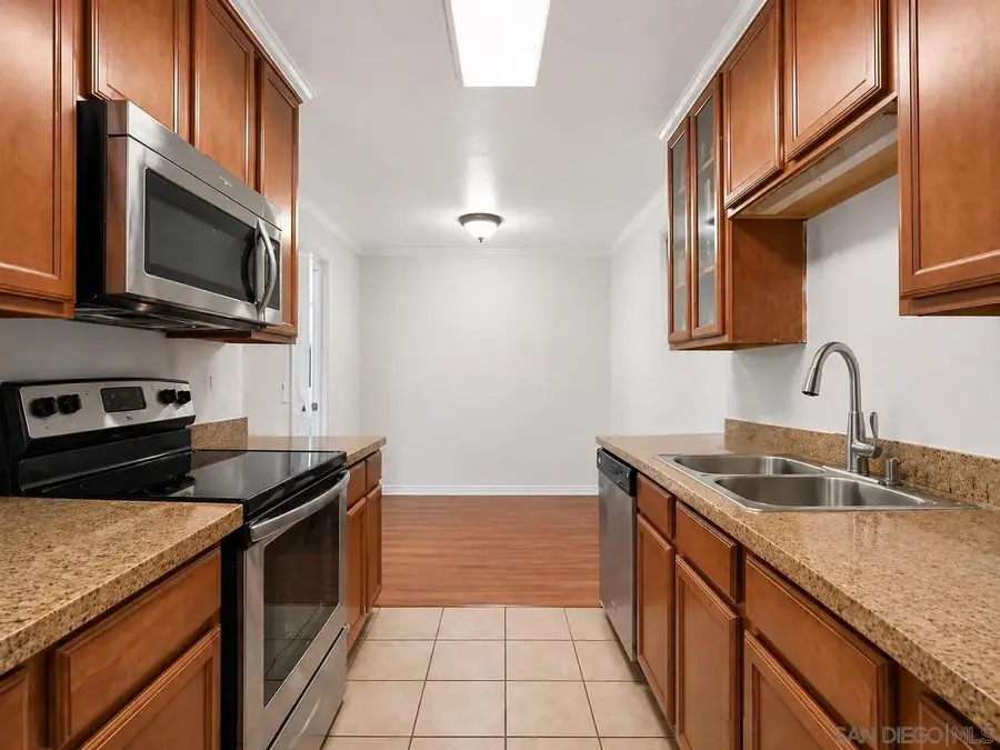 9929 Azuaga St #F104, San Diego, CA 92129 - #3