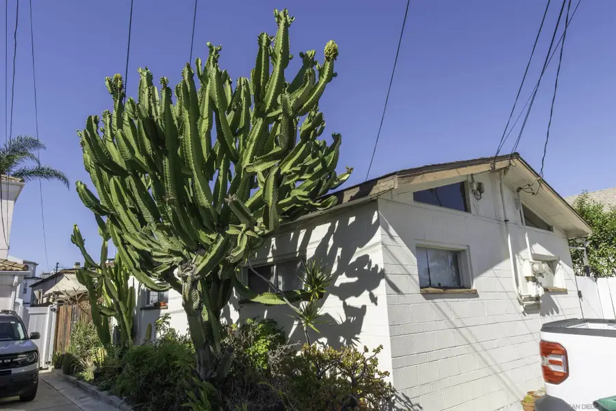 721-23 Law St, San Diego, CA 92109 - #3