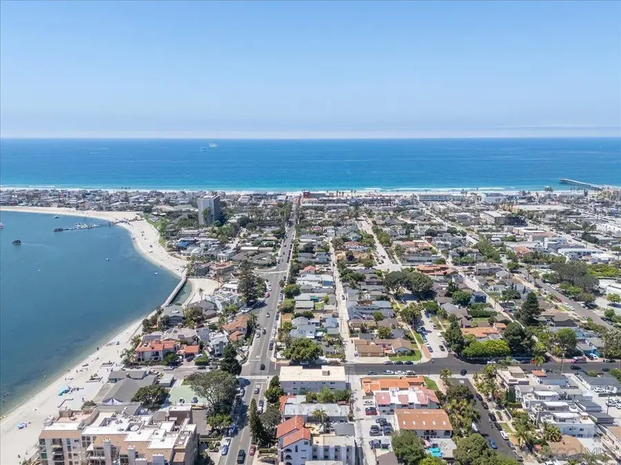 1102 Pacific Beach Drive, San Diego, CA 92109 - #3
