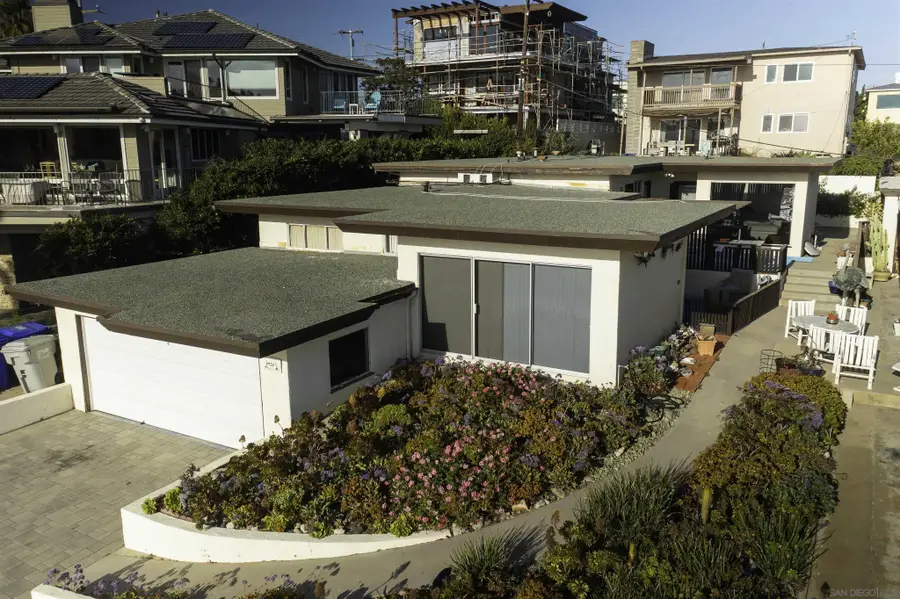 4933-35 Ocean Boulevard, San Diego, CA 92109 - #2