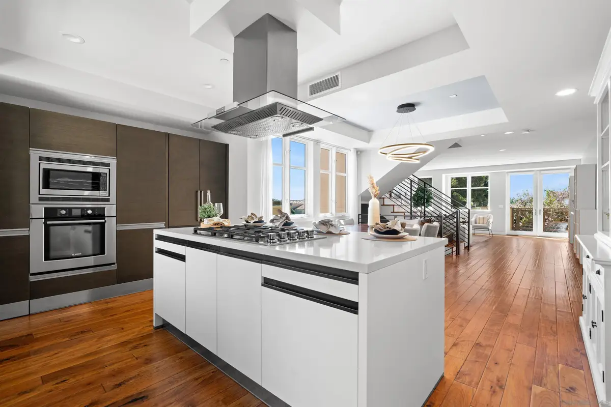 215 2nd St #101, Encinitas, CA 92024 - #1