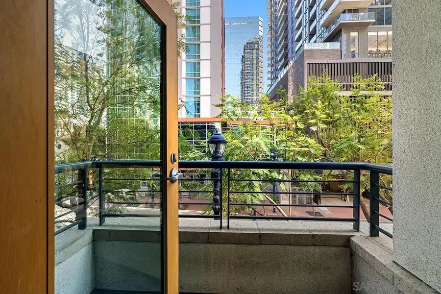 425 W Beech Street #303, San Diego, CA 92101 - #2