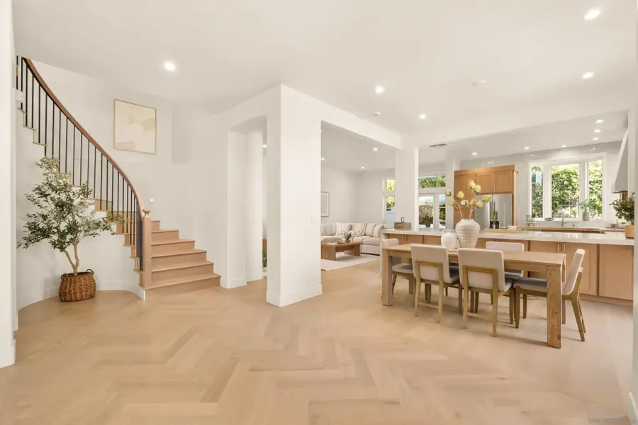 5342 Renaissance Ave, San Diego, CA 92122 - #2