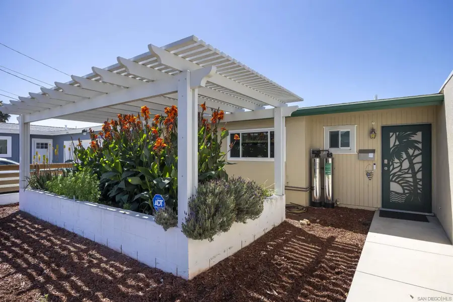 4727 Mount Longs Dr, San Diego, CA 92117 - #2