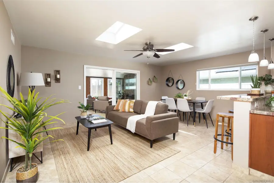 4727 Mount Longs Dr, San Diego, CA 92117 - #3