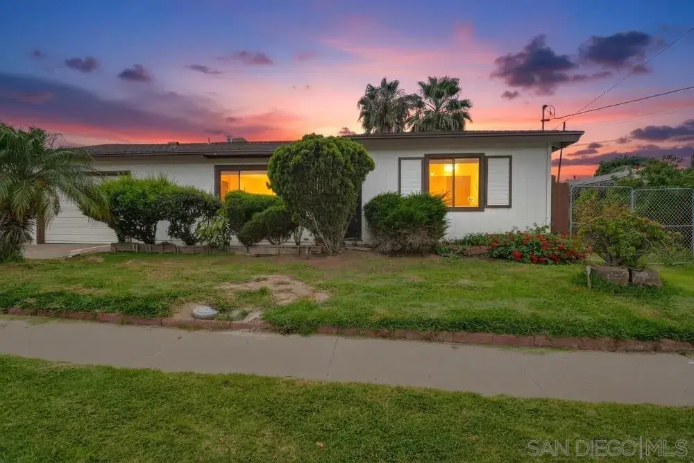 7705 Hunthaven Rd, San Diego, CA 92114 - #1