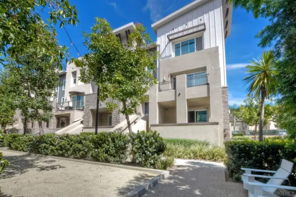 6058 Colt Place #101, Carlsbad, CA 92009
