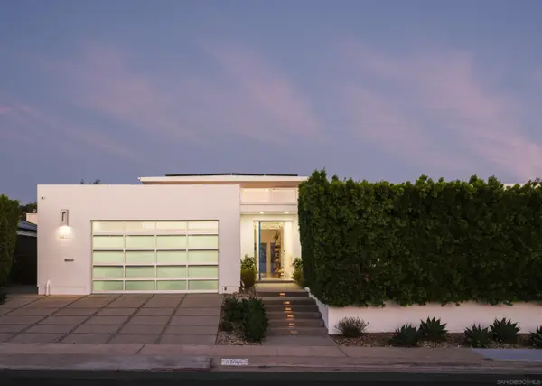 8835 Robin Hood Ln, San Diego, CA 92037