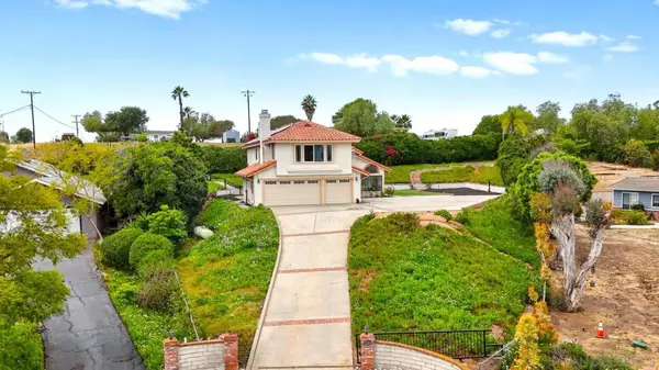 1402 Broken Arrow, Fallbrook, CA 92028