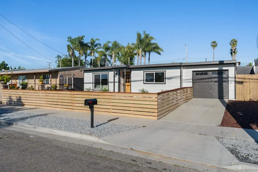 1426 Santa Rosa St, Oceanside, CA 92058 - #3