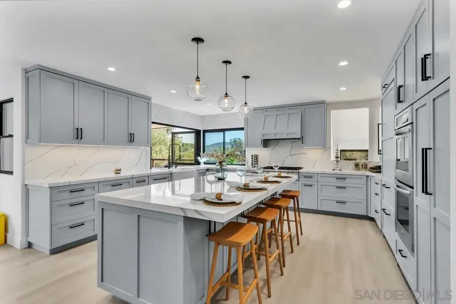 3453 Via Loma Vista, Escondido, CA 92029 - #3