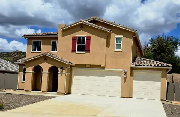3140 Smith Place, Escondido, CA 92027