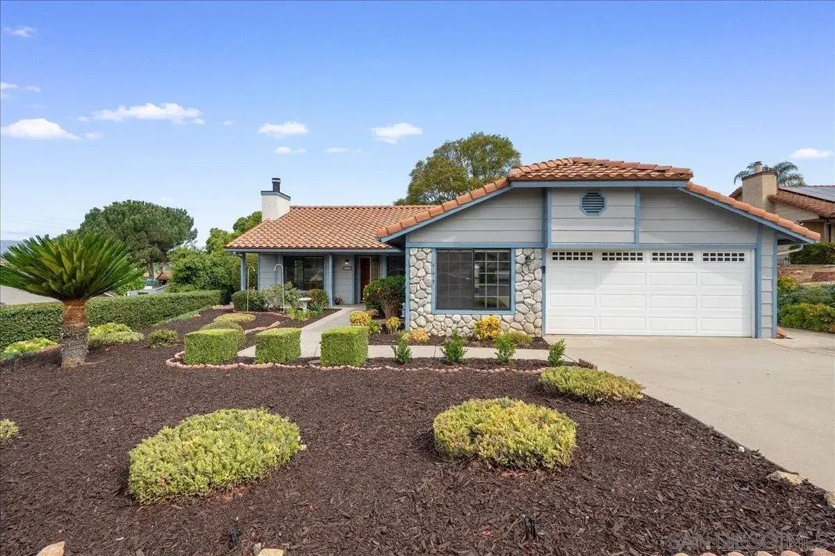 445 Cancun Ct, Fallbrook, CA 92028 - #1