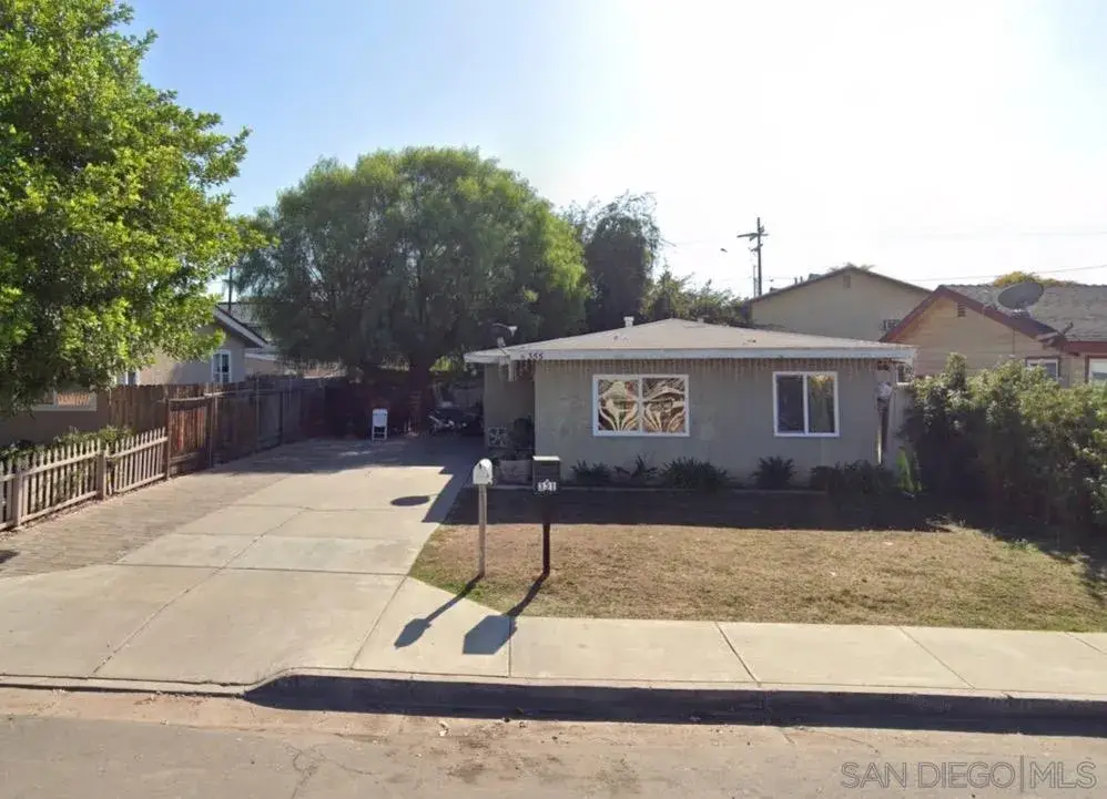 351-355 8th Avenue, Escondido, CA 92025 - #1